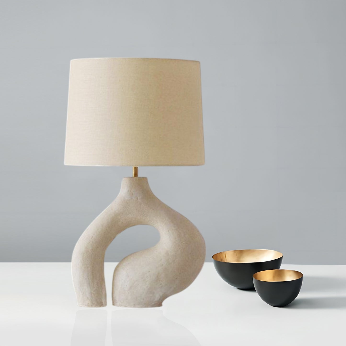 Oblog Loop Table Lamp
