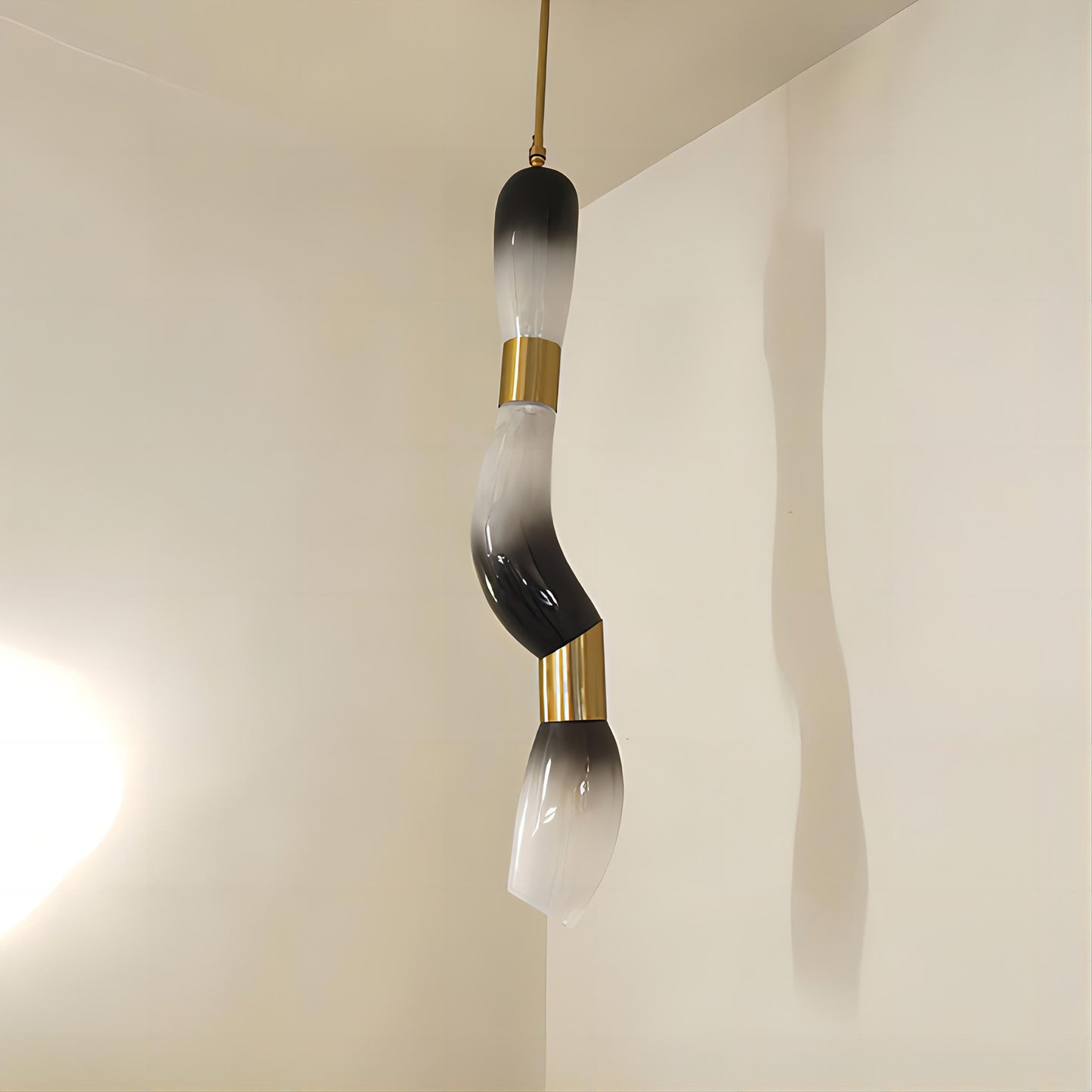 Serpentine Gradient Pendant Lamp